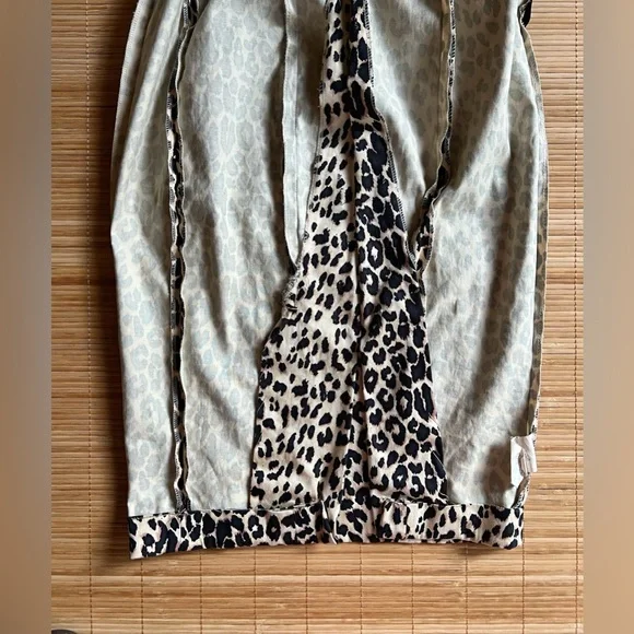 bebe Pin-Up Style Leopard Print Wiggle Dress - Picture 8 of 8